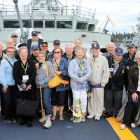 Members of HMCS Uganda and HMCS Quebec Veterans Association pose for a group shot during a tour of HMCS Ottawa, Sept. 16, 2016. Photo by Peter Mallett, Lookout