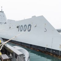 USS Zumwalt arrives in CFB Esquimalt. Photo by Peter Mallett, Lookout