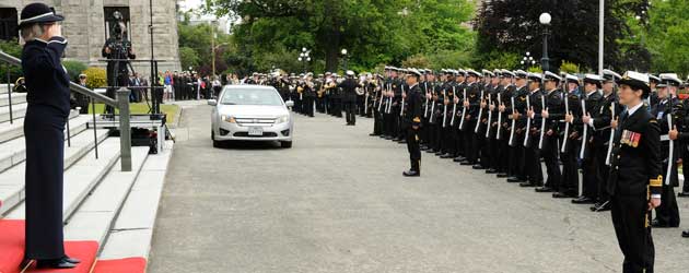 LGov salutes Guard of Honour