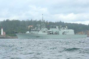 HMCS Regina deploys