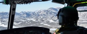 Members of 430 Tactical Helicopter Squadron from CFB Valcartier transport personnel and equipment to the Grant High Arctic Data Communications System on June 11 during Operation NEVUS.   Photo by PO2 Belinda Groves, Task Force Imagery Technician