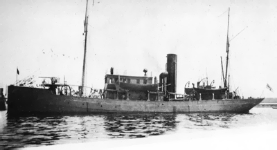 The HMCS Thiepval was a naval trawler built in 1917, the seventh ship built at the Kingston Shipyards. This class of ship was used for antisubmarine patrols. Photo by Canadian War Museum