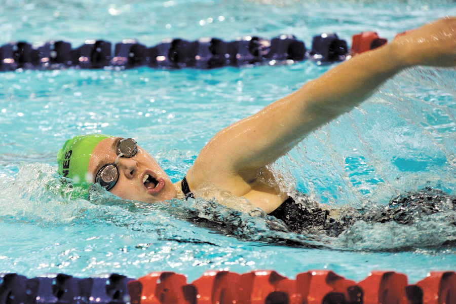 Lt(N) Emily Wood competes in the Women’s 400-metre freestyle at the 2017 Canadian Armed Forces National Swimming Championships in Unionville, Ont., March 26. Photo by Aviator Rachael Allen, CFB Borden Imagery