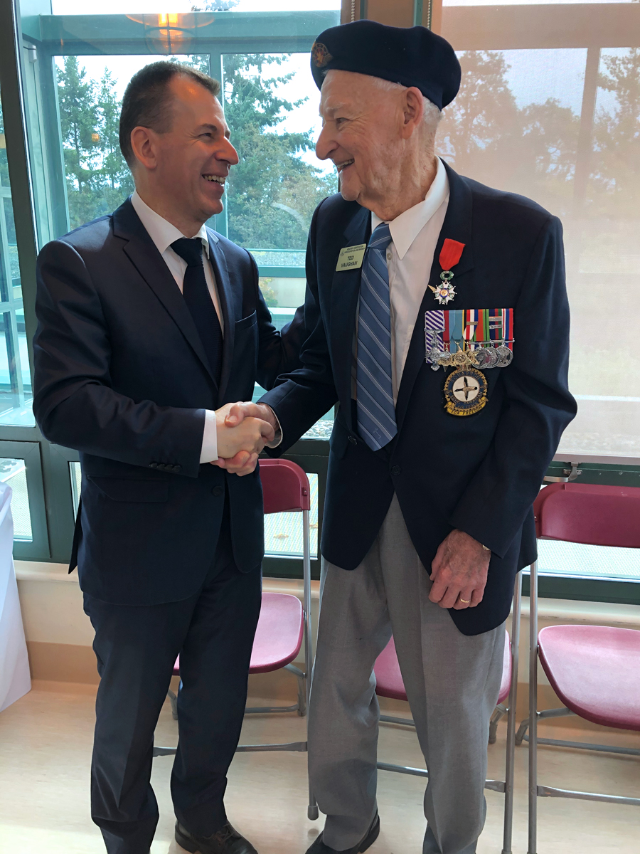 Victoria’s Edward Vaughan receives his French Legion of Honour Medal from France's Consul General for western Canada Phillipe Sutter at Veterans Memorial Lodge at Broadmead on Sept. 29. Photo courtesy Shannon Donnelly, Broadmead Care