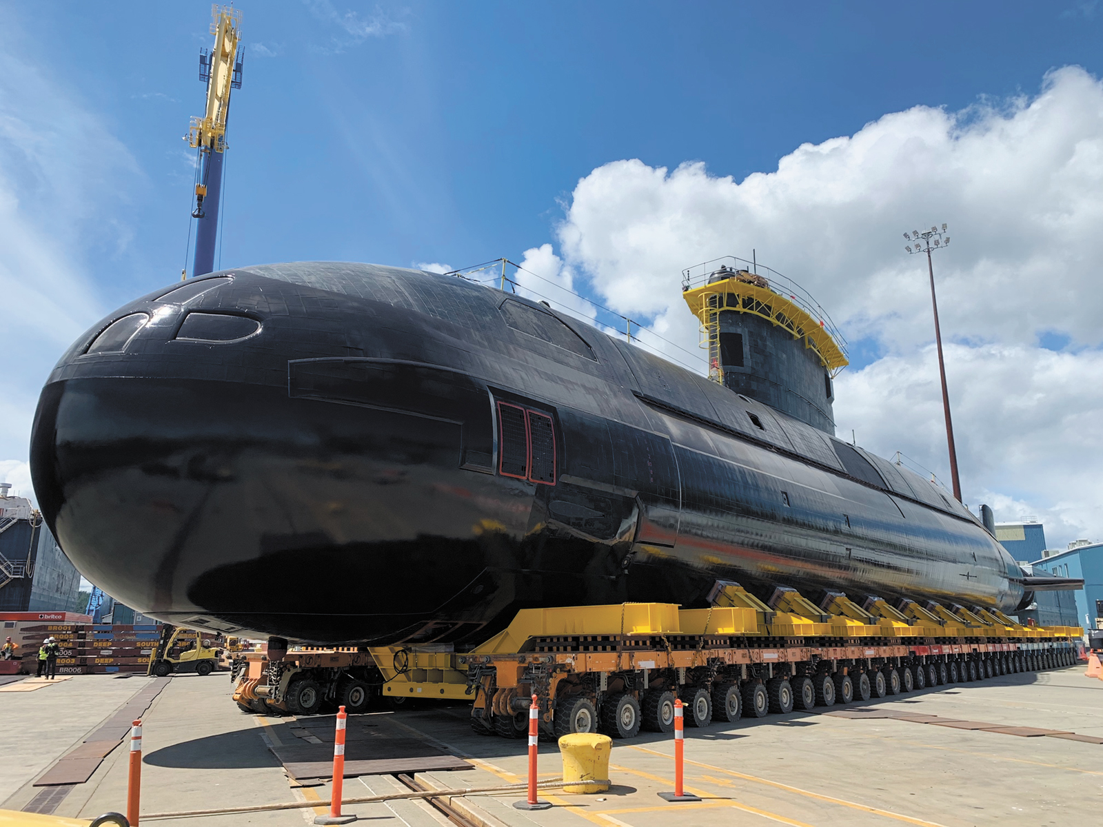 Canada's most modern submarine returns to the water : Pacific Navy