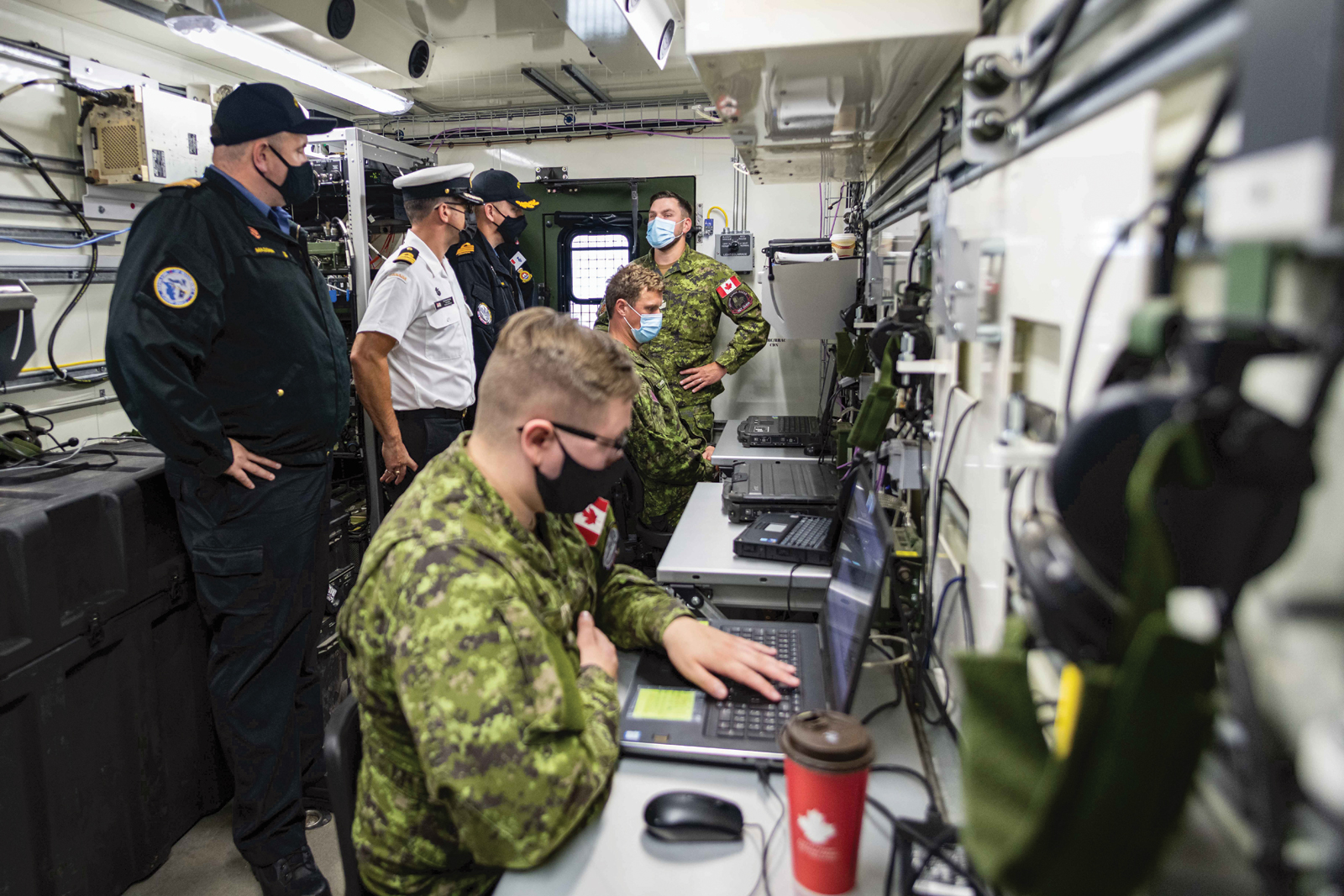 Joint Interface Control Officer candidates and staff at the Joint Interface Control Cell for Ex CUTLASS FURY 21, Osbourne Head, NS. Photo by Cpl Branden Trudeau