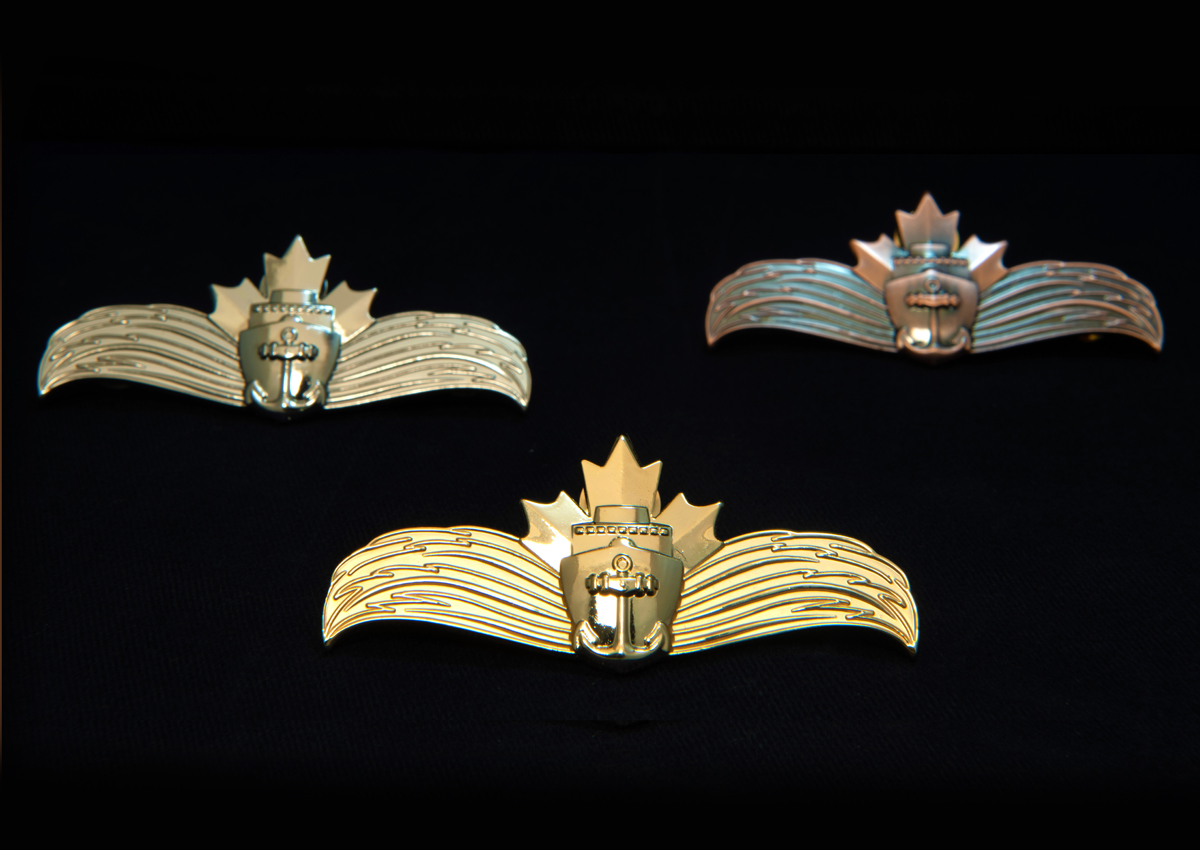 Royal Canadian Navy Pin Badge HMCS Assiniboine 