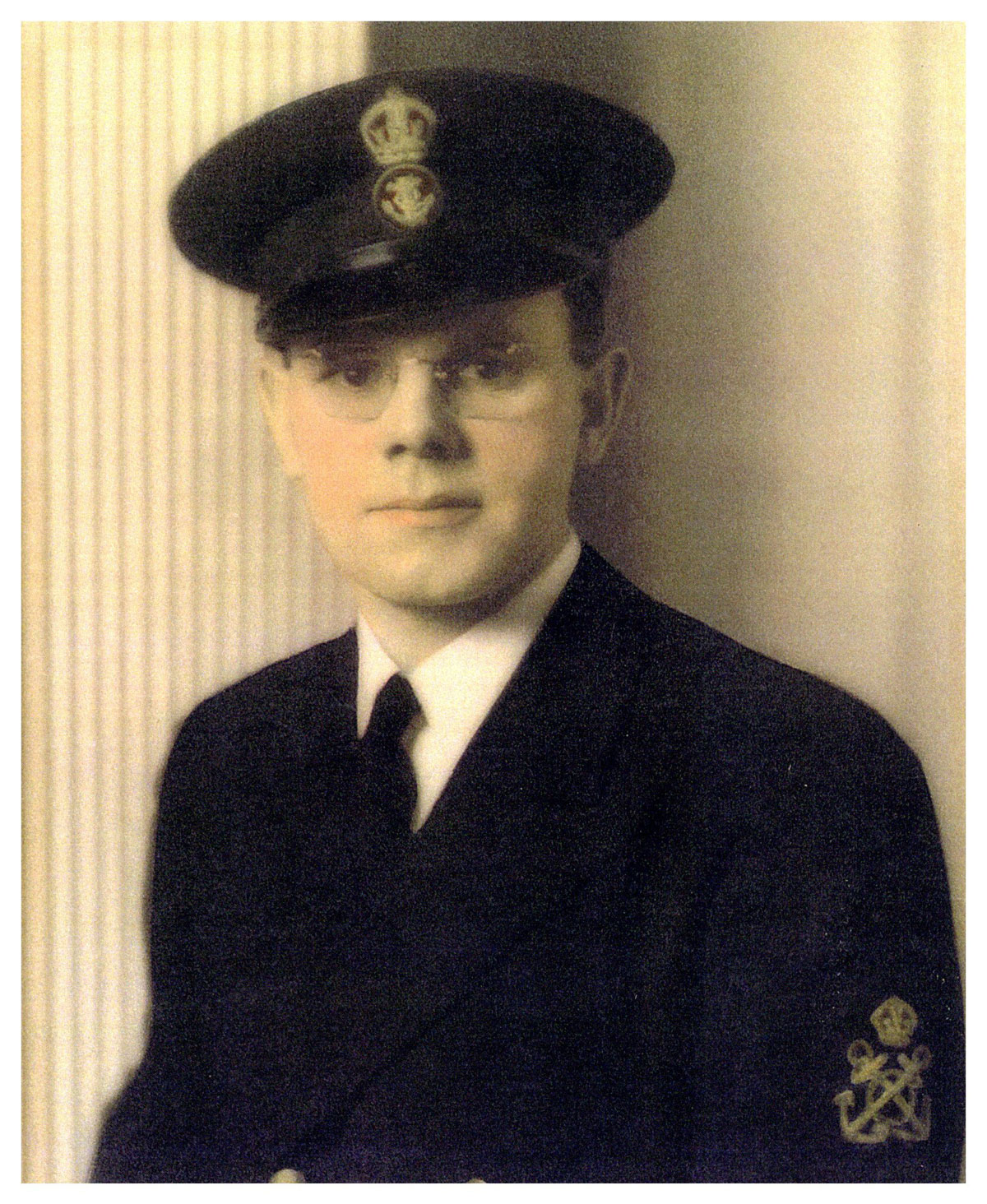 Le premier maître Charles Robertson, réserviste volontaire de la Marine royale canadienne