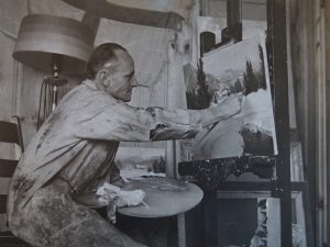 Le capitaine de corvette Eric Riordon dans son studio, 1947.